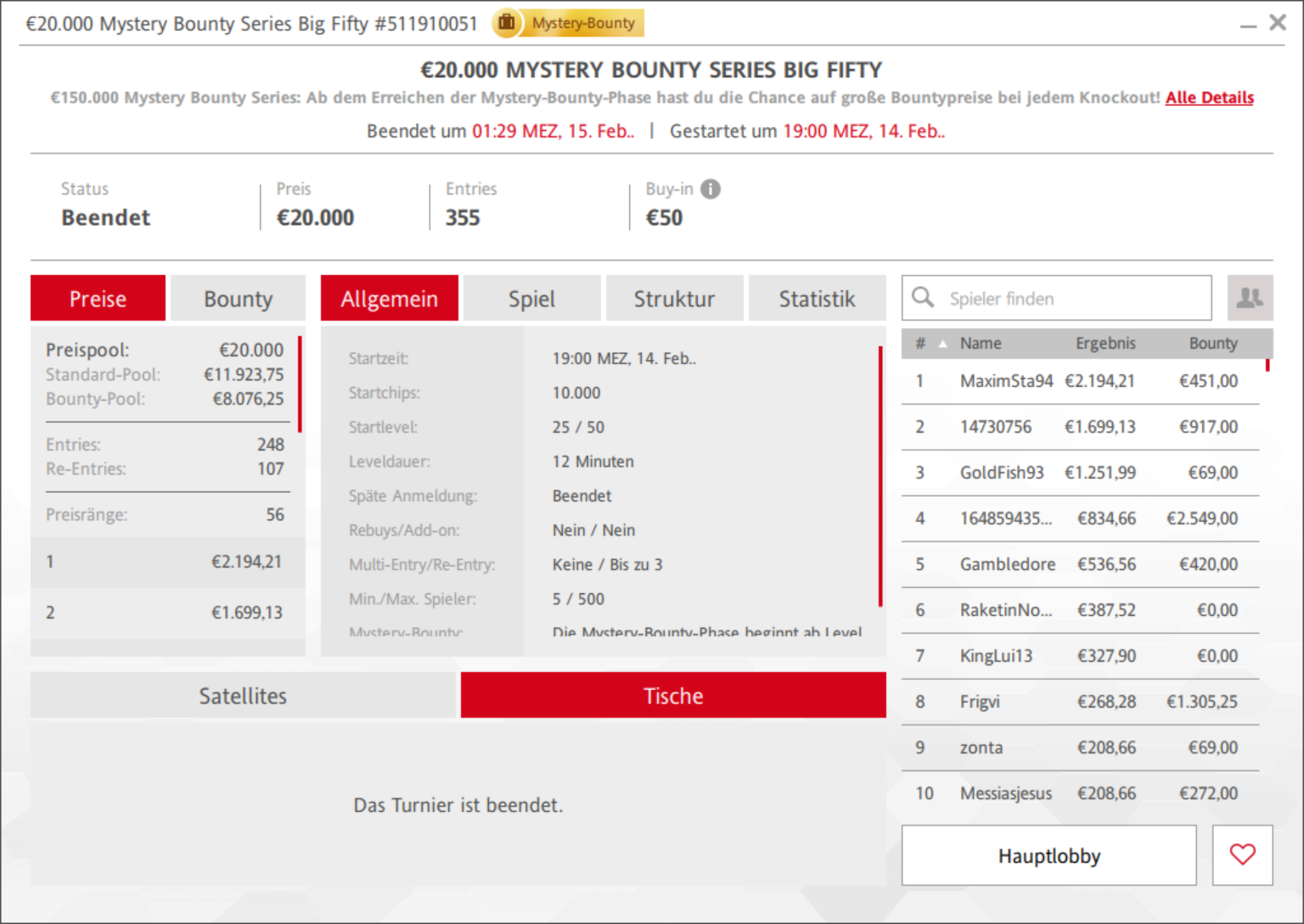 Ein Bild eines Pokerturniers der "€20.000 Mystery Bounty Series - Big Fifty" mit zahlreichen Spielern an den Tischen, die Karten halten und auf ihre Hände schauen.