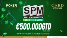 Ein spannendes Pokerspiel zwischen drei Personen in einem eleganten Raum mit grünen Filz-Tischen und professionellen Poker-Chips.